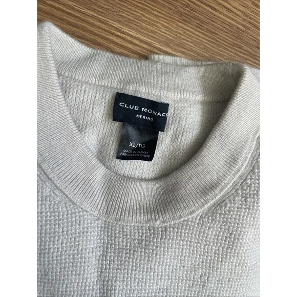 Club Monaco Men's Crew Neck Waffle Knit 100% Wool Sweater Heather Cream Beige